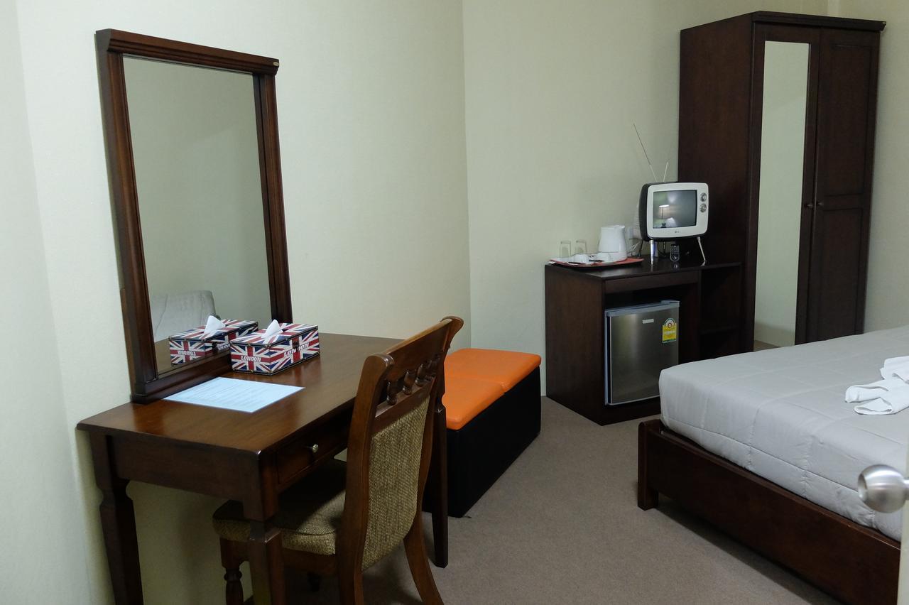 Tawanwarn Hotel Krabi town Extérieur photo